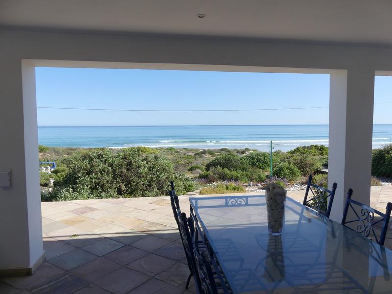 To Let 3 Bedroom Property for Rent in Golden Mile Western Cape